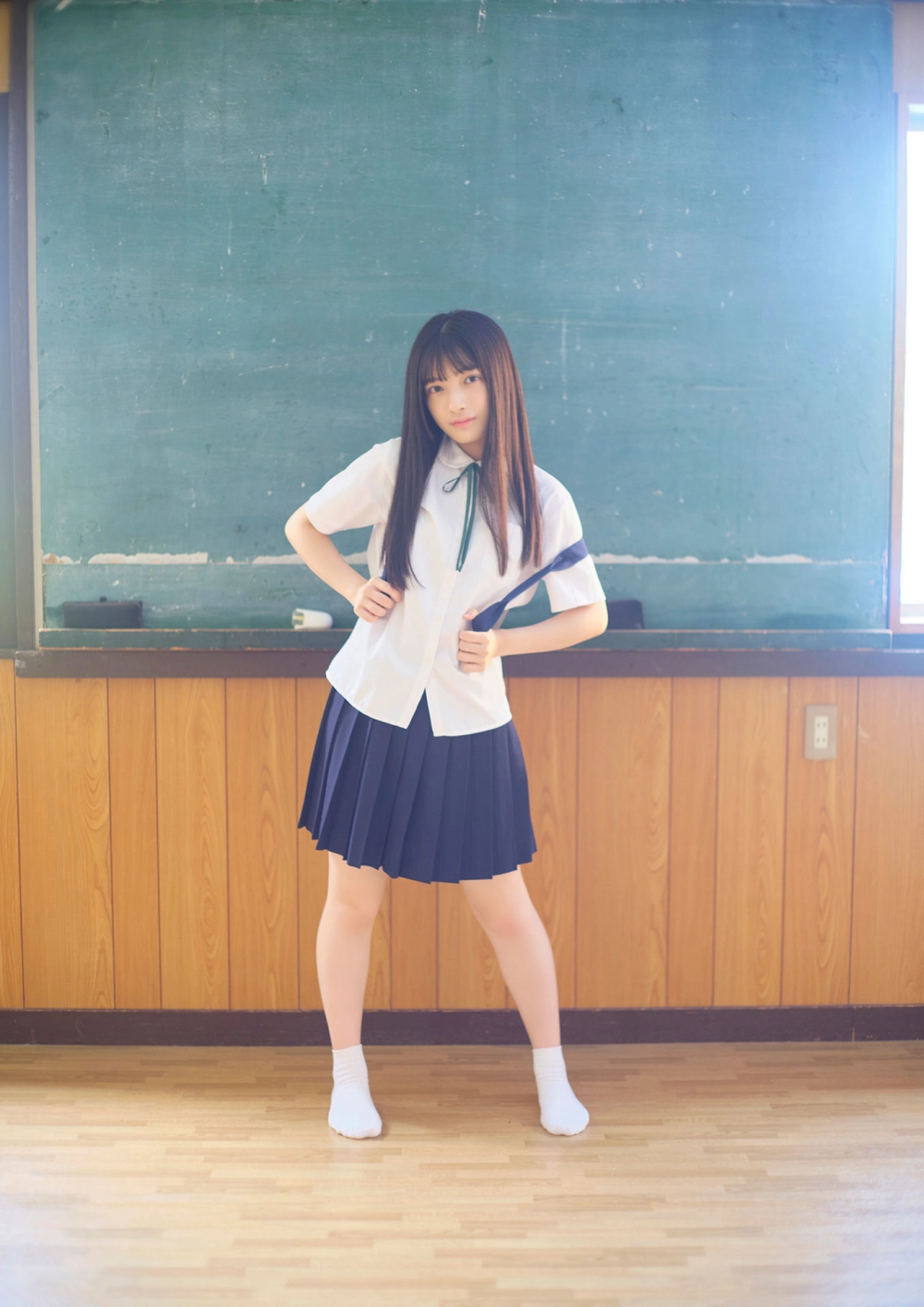 Discover the irresistible beauty of Airi Hirata look