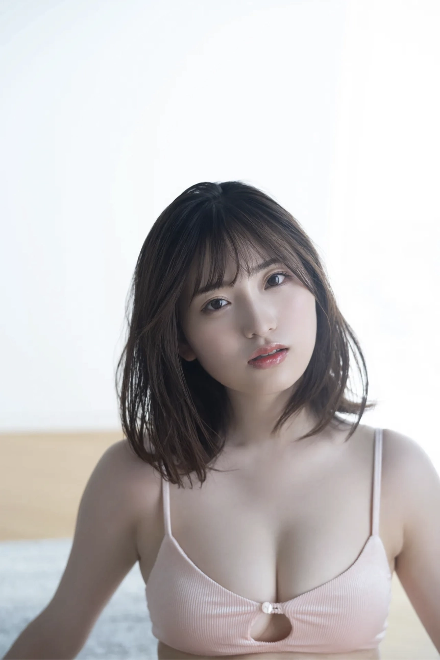 She is the new legend Airi Saito rising