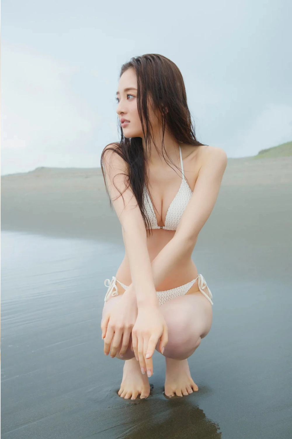 Every detail perfected by Akira Neo's grace 
