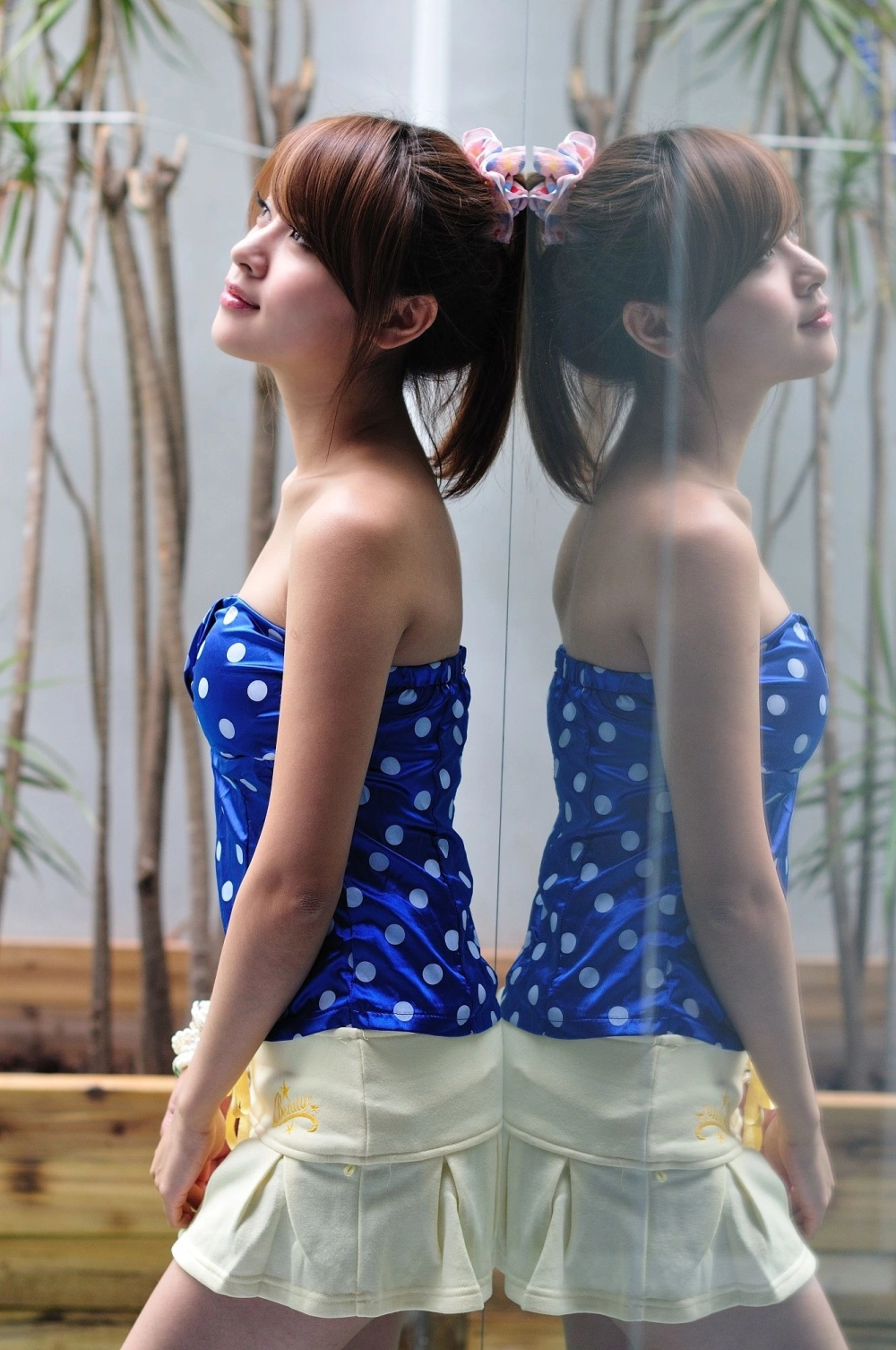 We are simply in love with the fiery looks from Andaxi