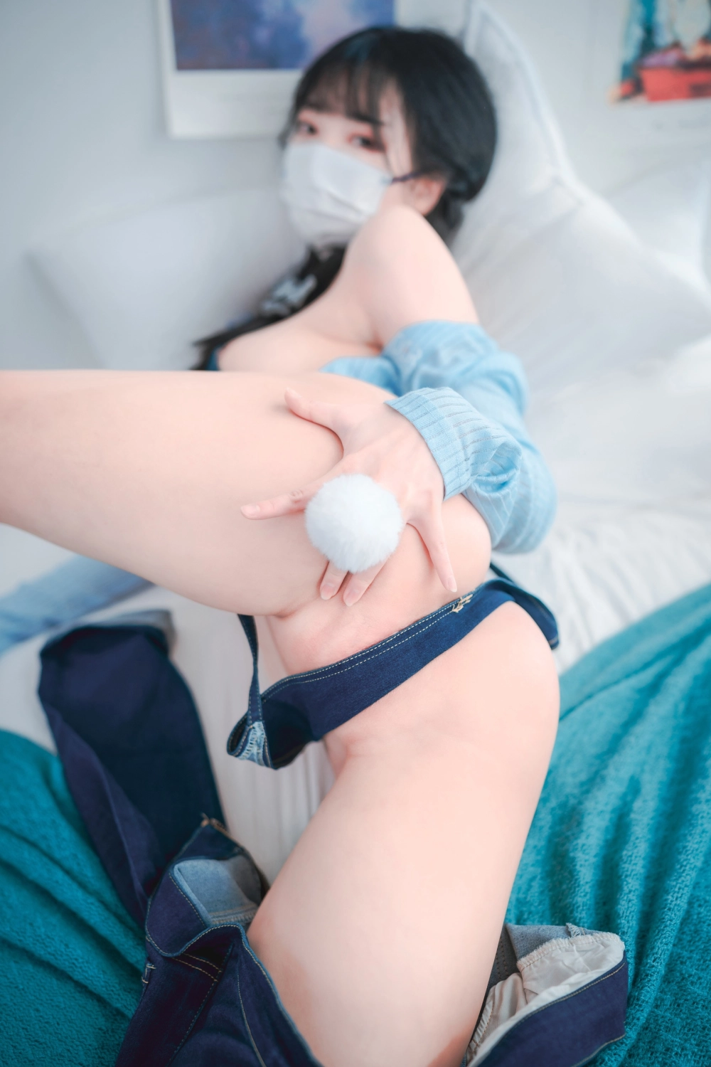 Explore the soft elegance of Aram style