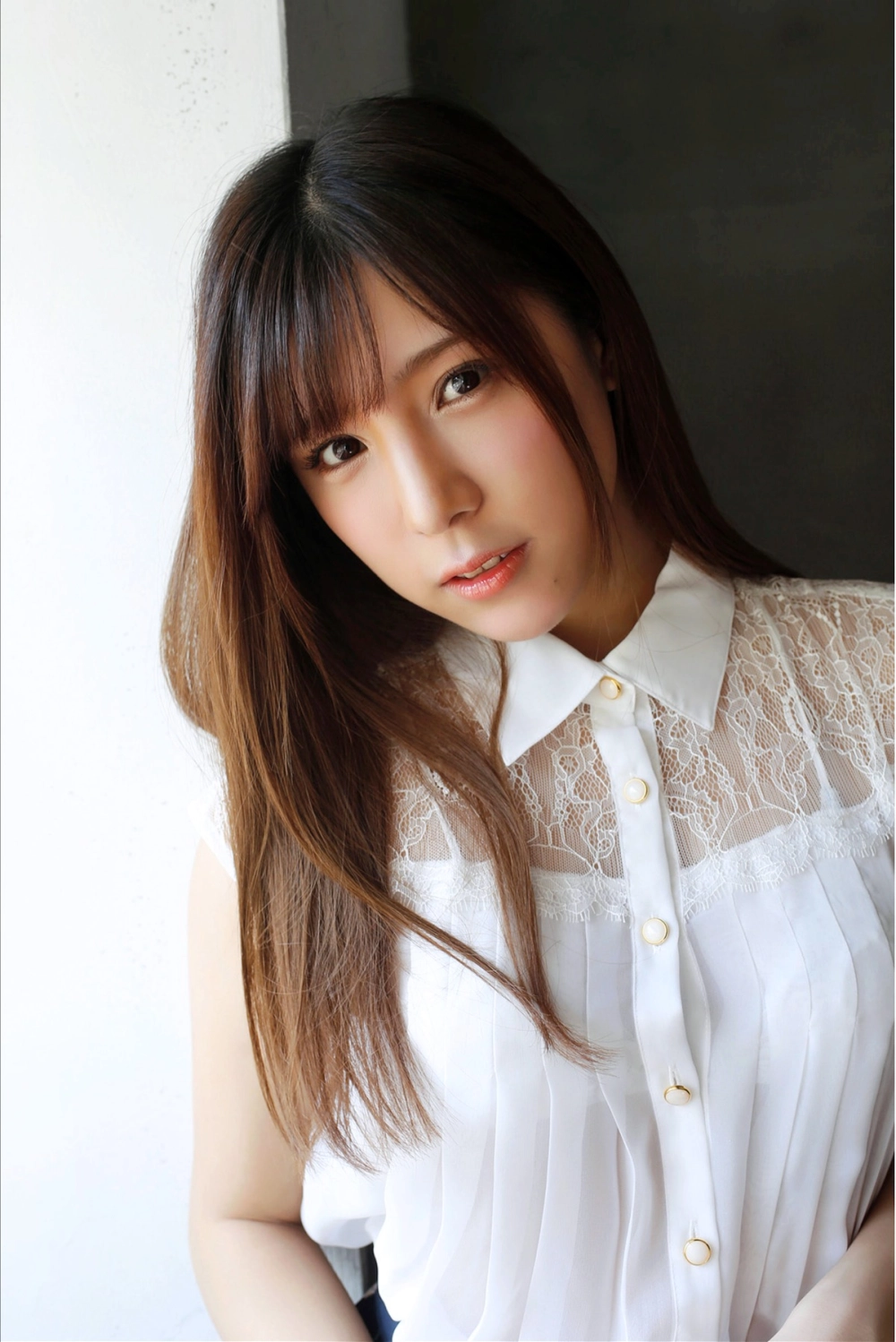 Flawless form stunning Asami Natsumoto