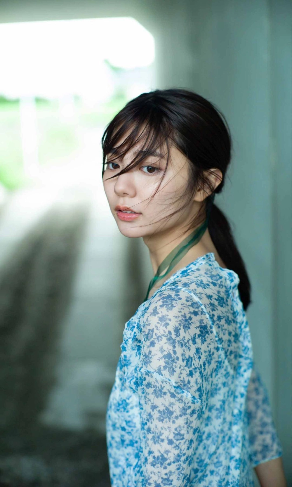 Pure beauty embodied by Asuka Kawazu