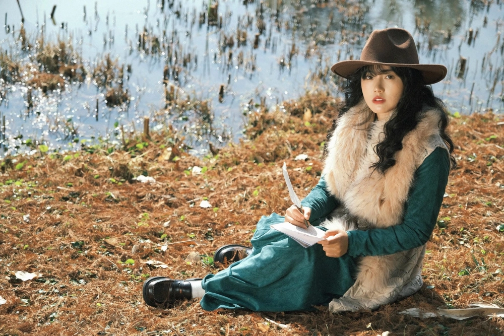 A moment of serenity with Bao Mao Mianyang