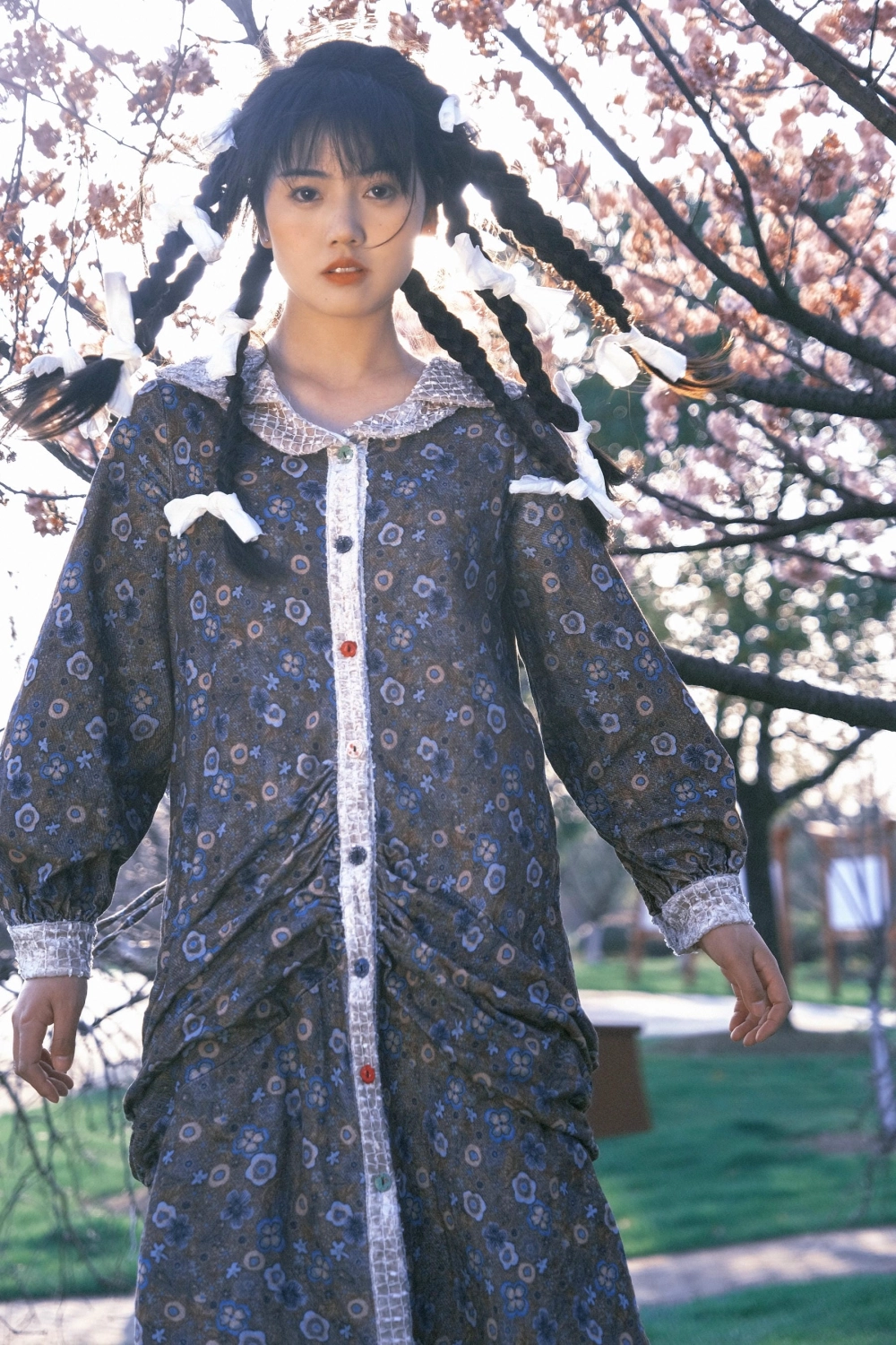 An artistic outdoor portrait of Bao Mao Mianyang