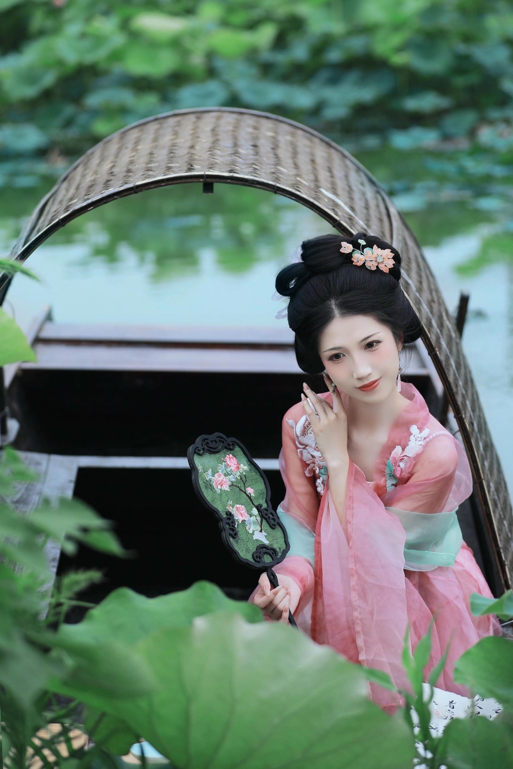 A perfect moment in nature with Bie Qiuyue