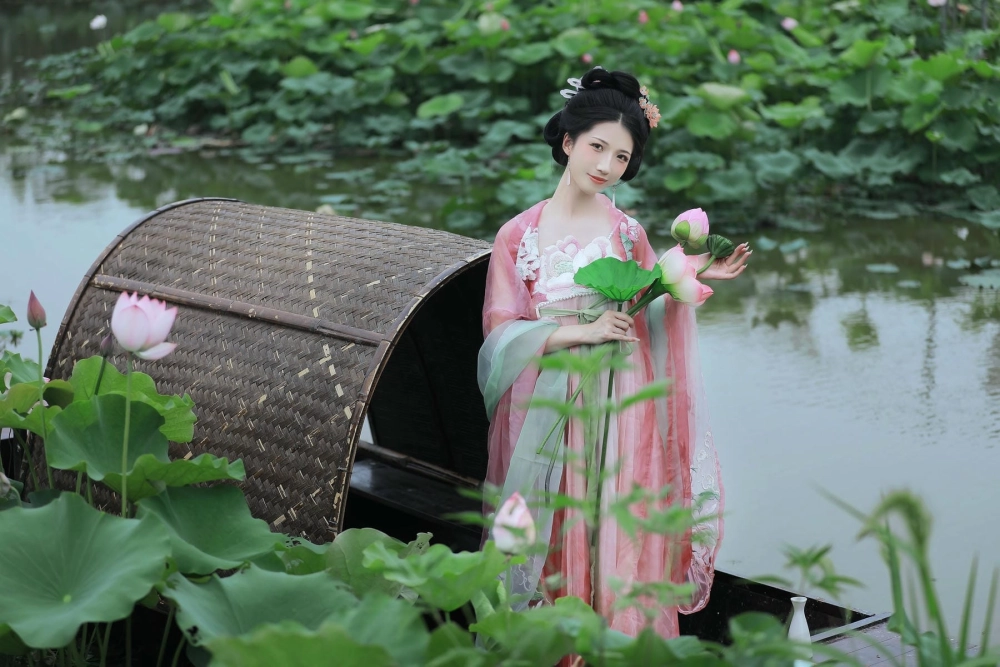 The natural beauty of Bie Qiuyue