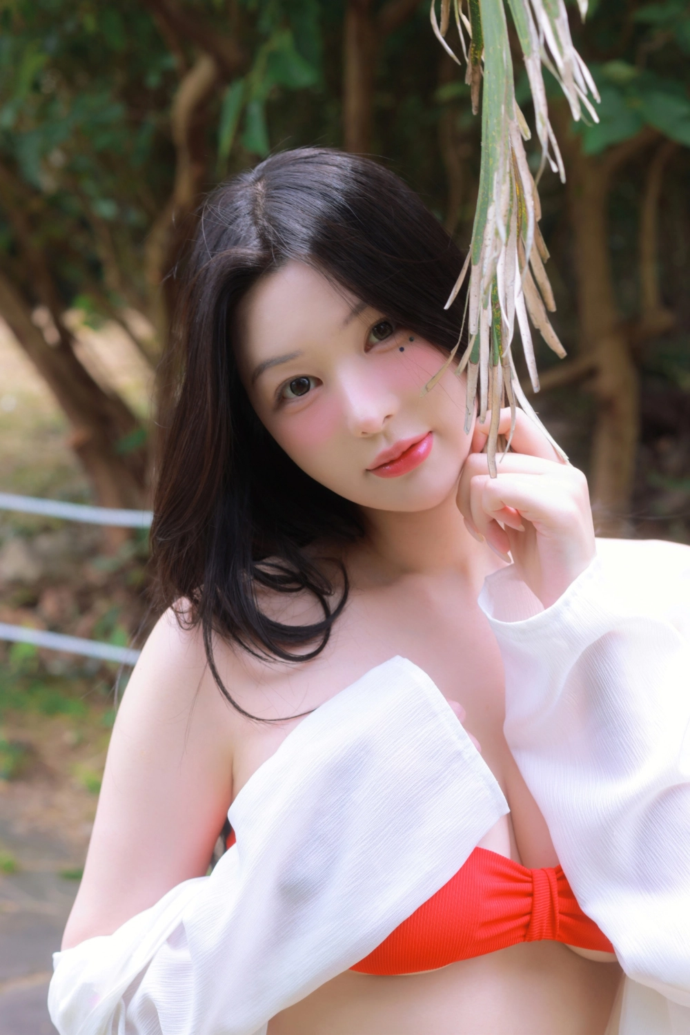 Stars echo the charm of Byeol (별)