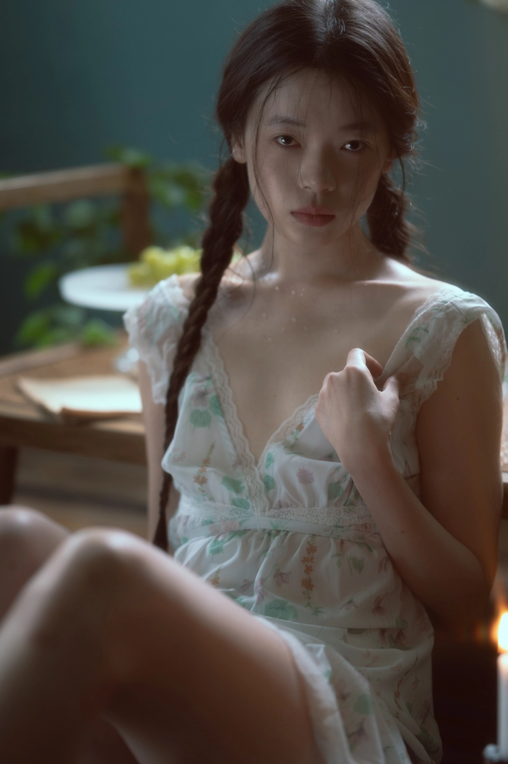 Cai Jingfan in a moment of tranquility