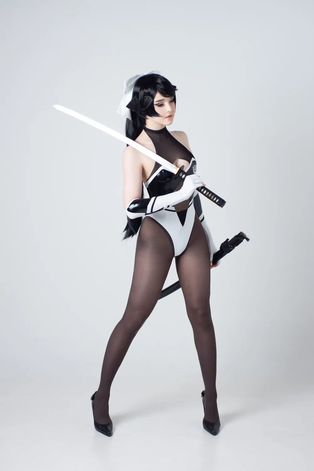 Fall for the elegance of Candy Ball