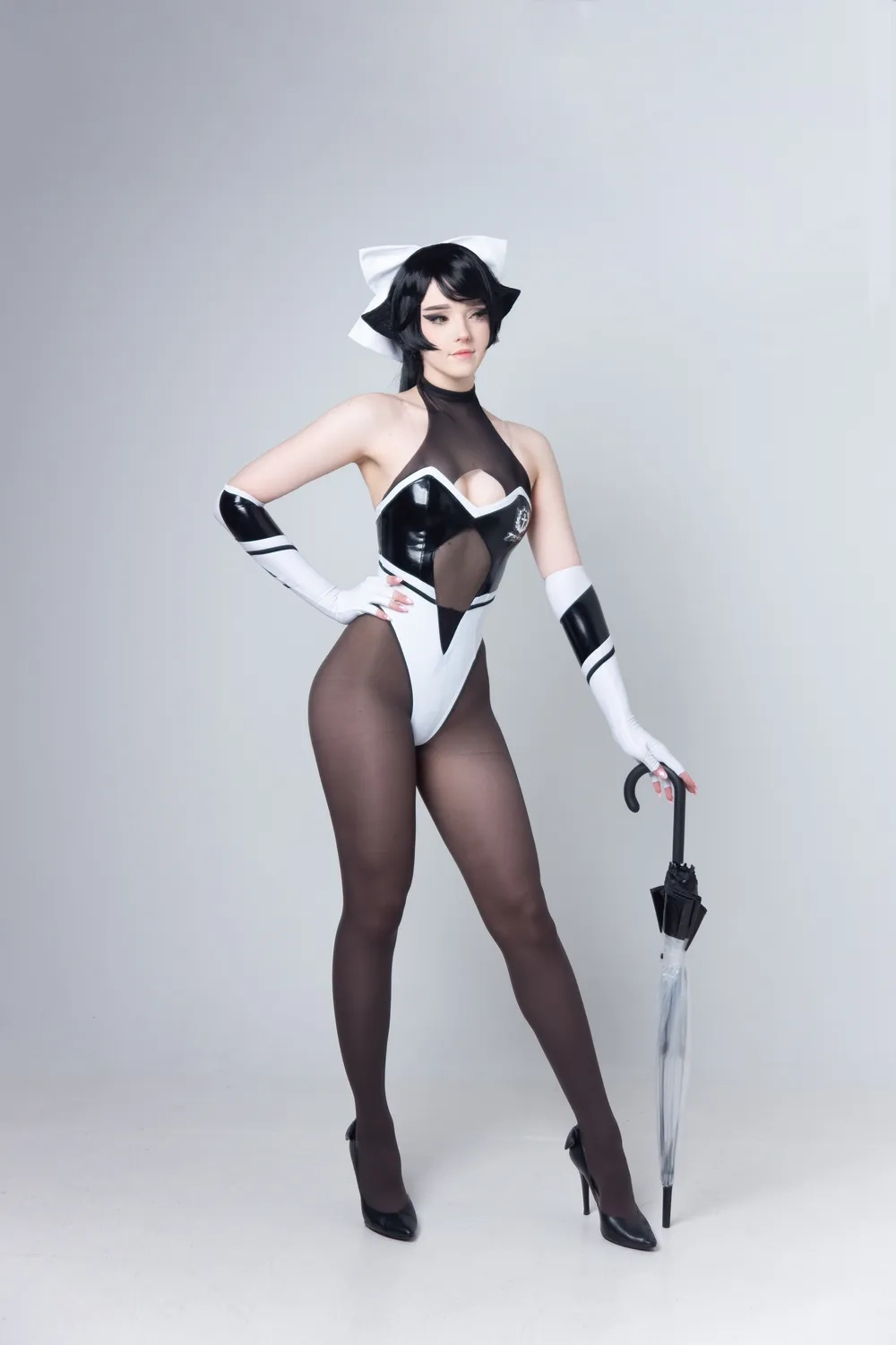 Candy Ball shines with seductive charm