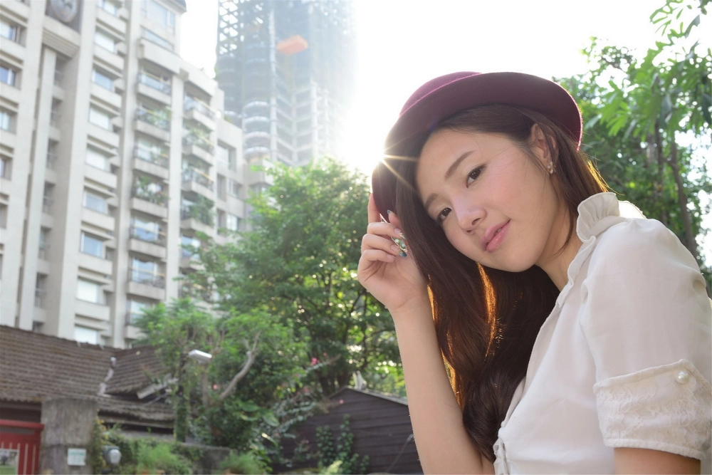 Feeling the heat from the gorgeous Chen Siying's latest pic