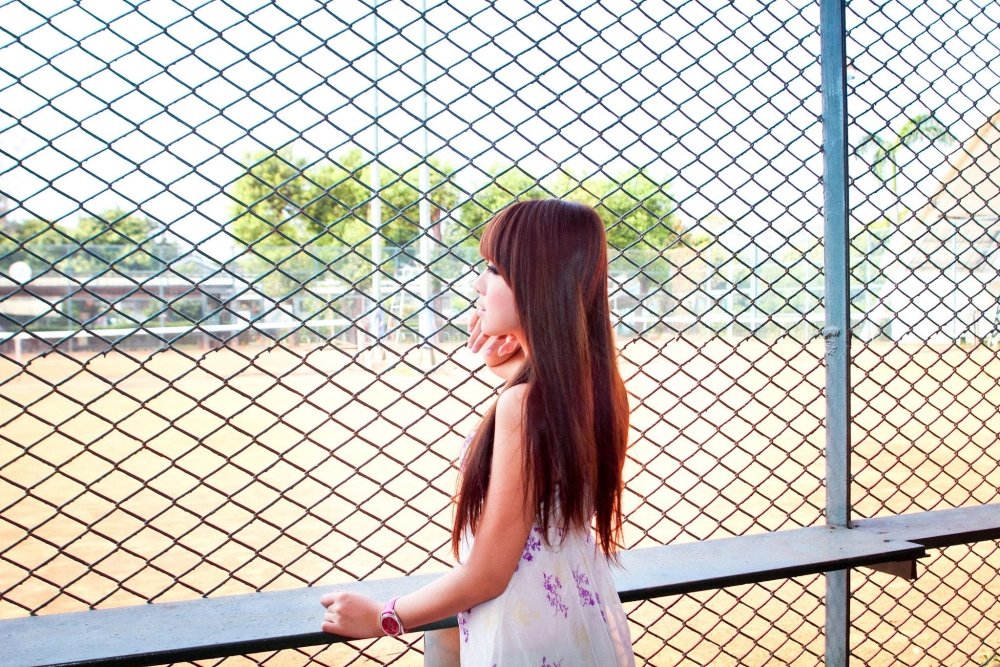 Seductive pose the Chen Yanan way