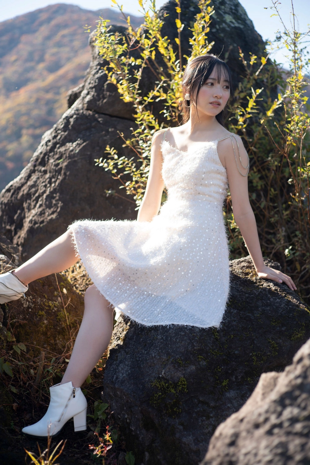Japanese doll like features of captivating Chiho Ishida star 