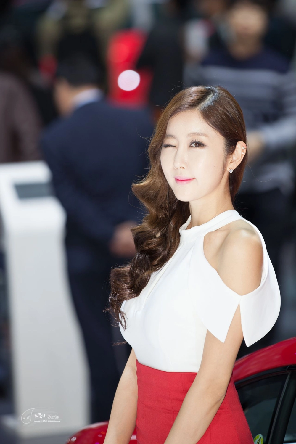 Stunning beauty of Cui Xingya captivates all hearts