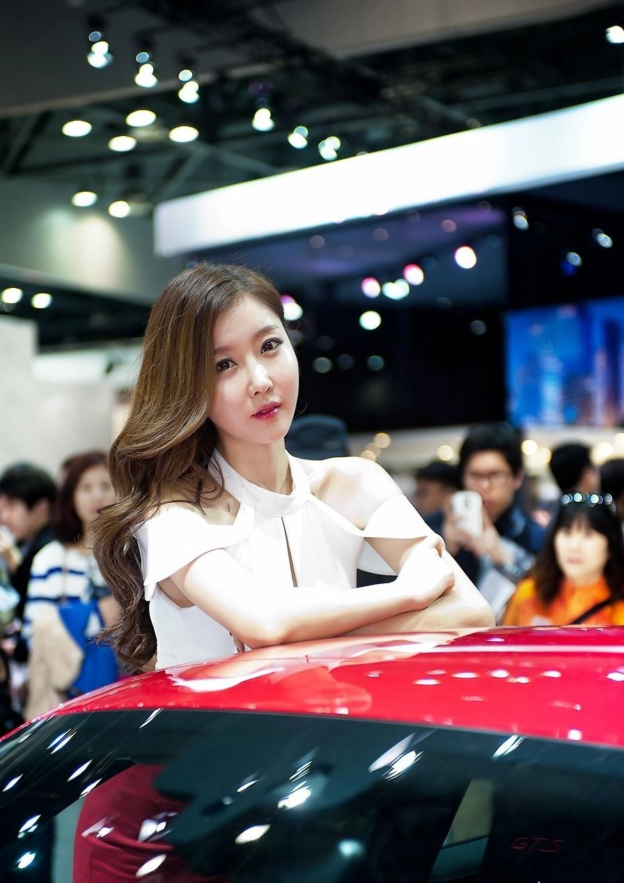 The enchanting smile of Cui Xingya wins attention