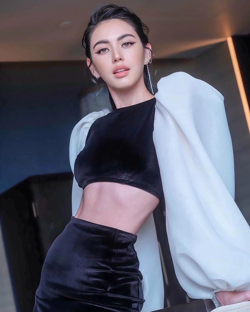 Davika Horne – Thai beauty stealing everyone’s attention