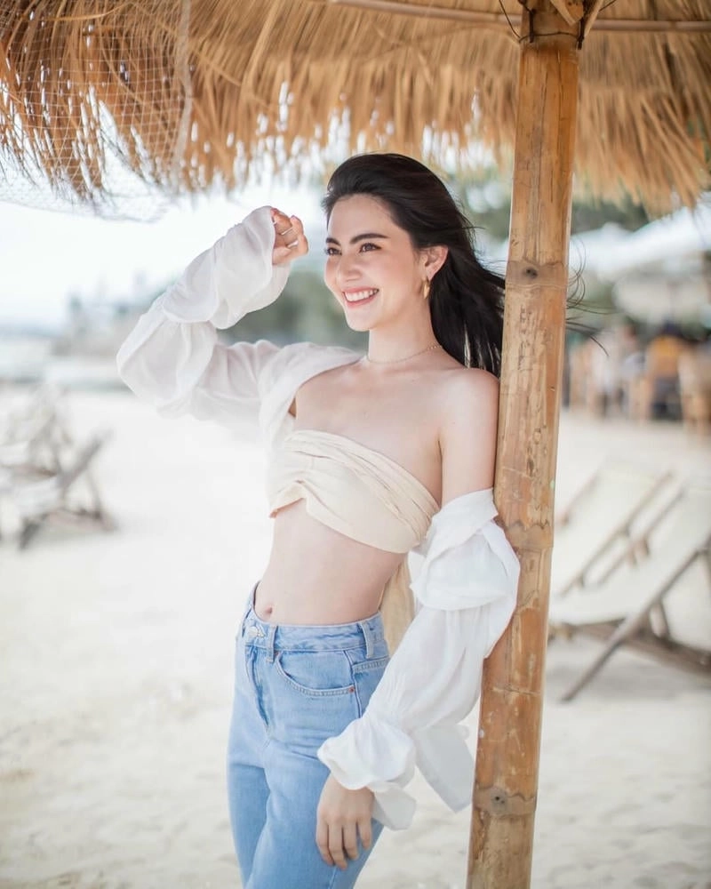 Captivating Davika Horne charms fans with every look