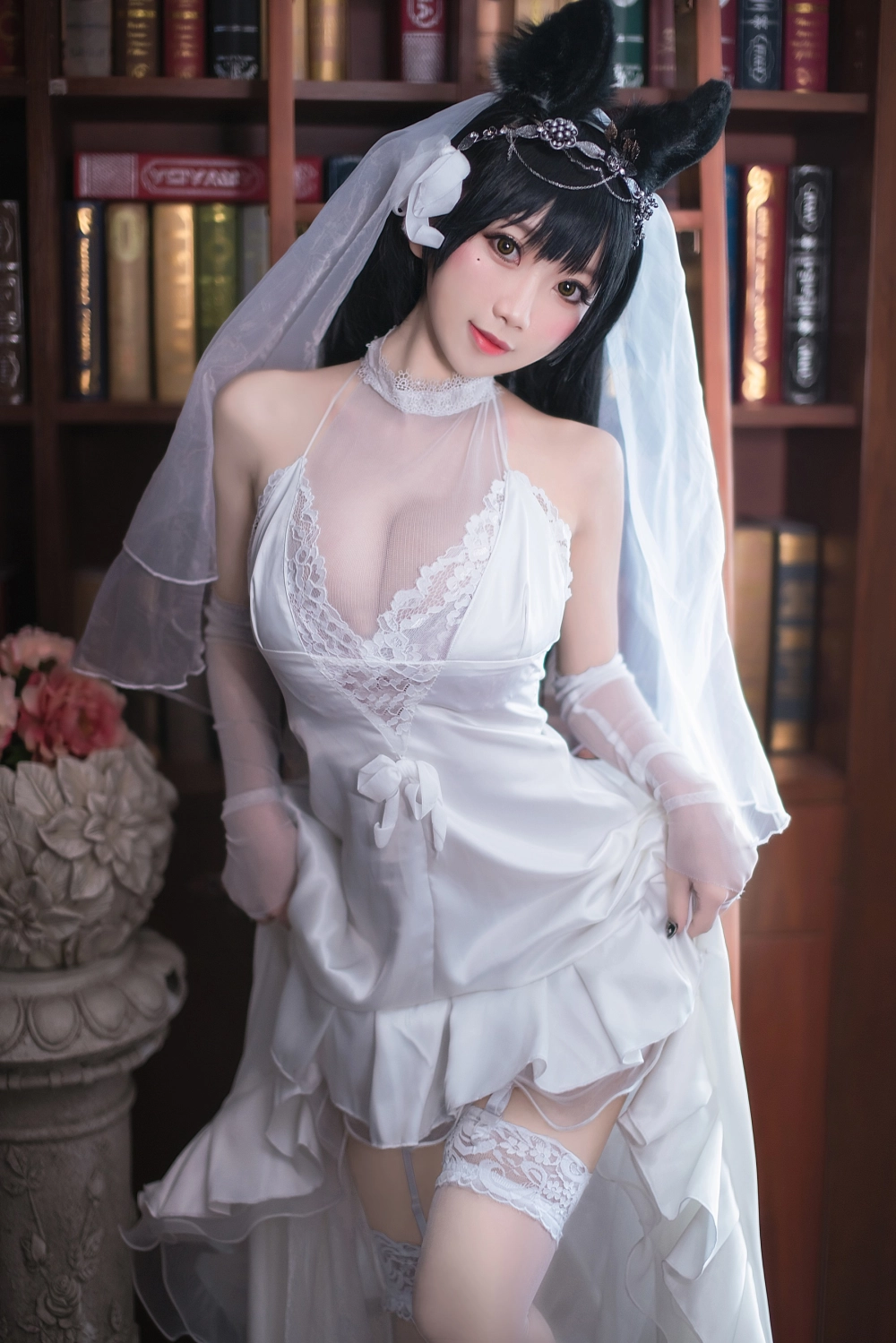 Devil's enchanting wedding look