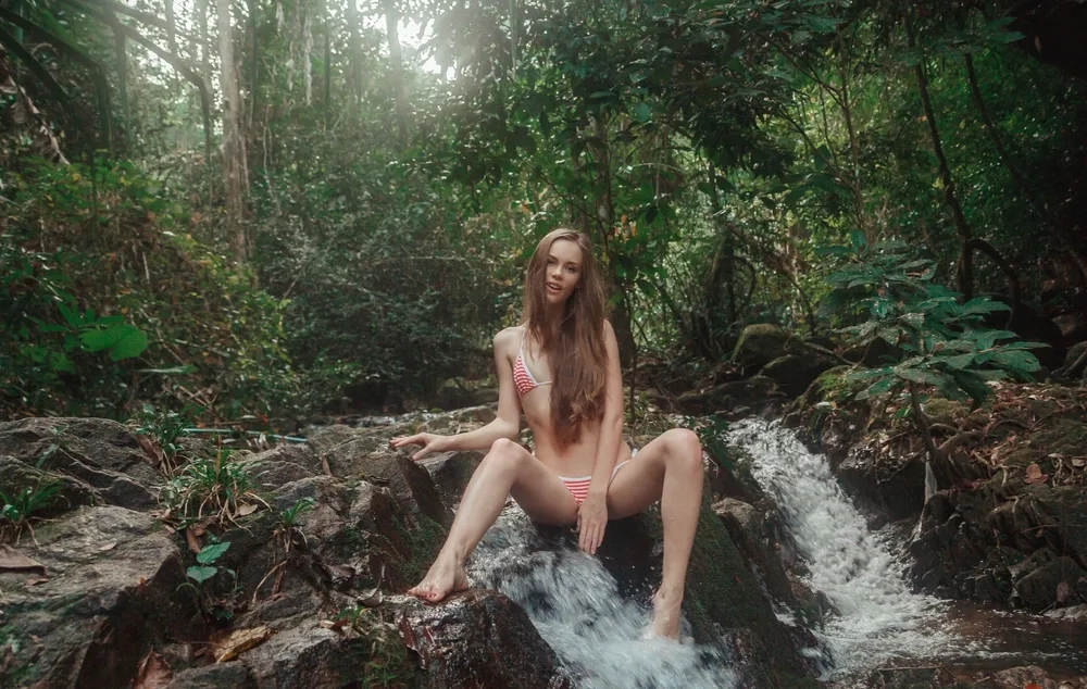 Elizaveta Prohorenko brings art to life in every frame