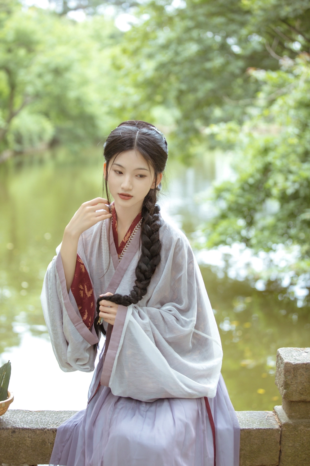 The timeless elegance of Er Yi Zhi