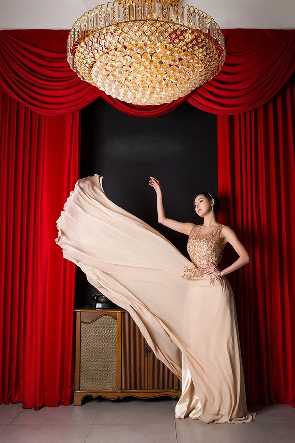 Step into Han Jiaen’s world of vibrant visuals