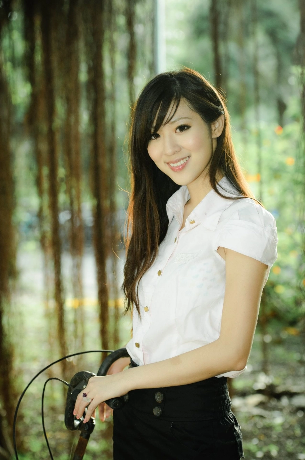 Just Han Yujie being effortlessly captivating