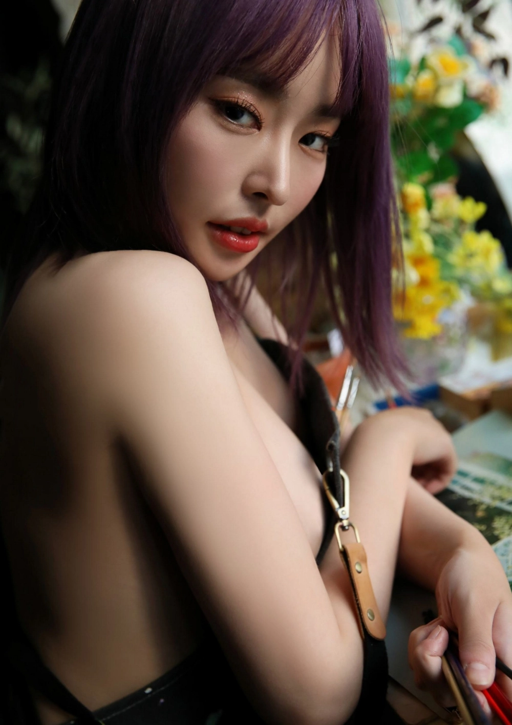 Dive into captivating scenes with Hanere