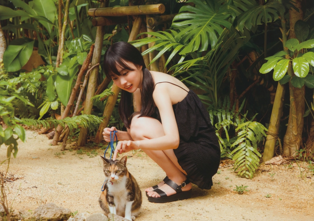 Haruka Kaki the epitome of sensual Japanese glamour 