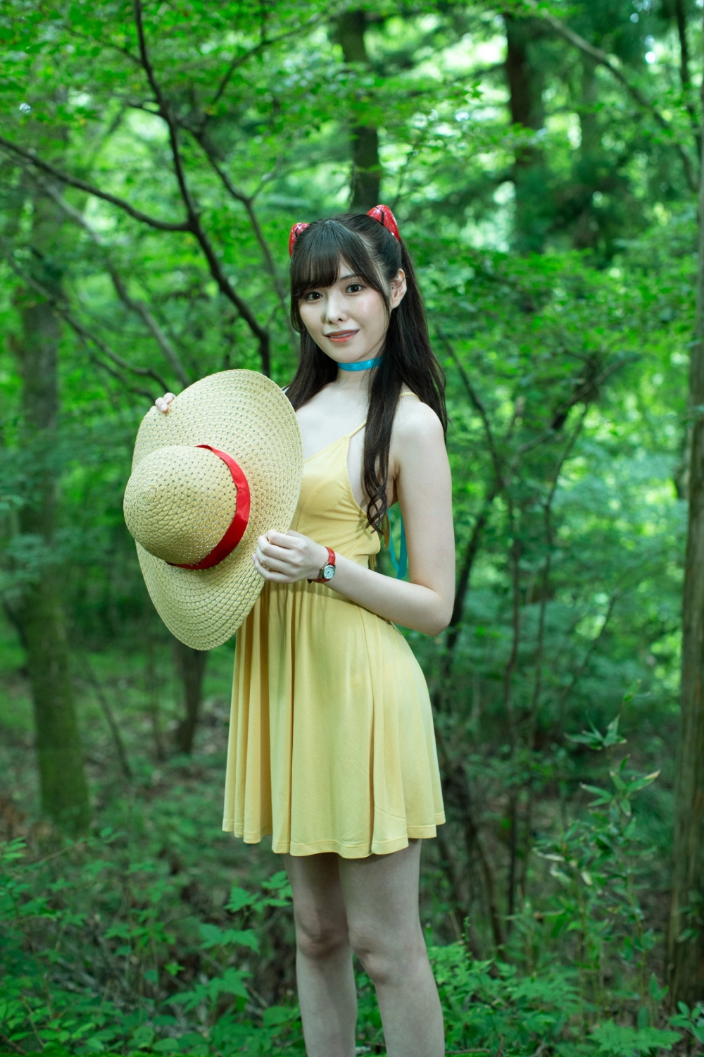 Hashimoto Yuri embodies the height of feminine temptation