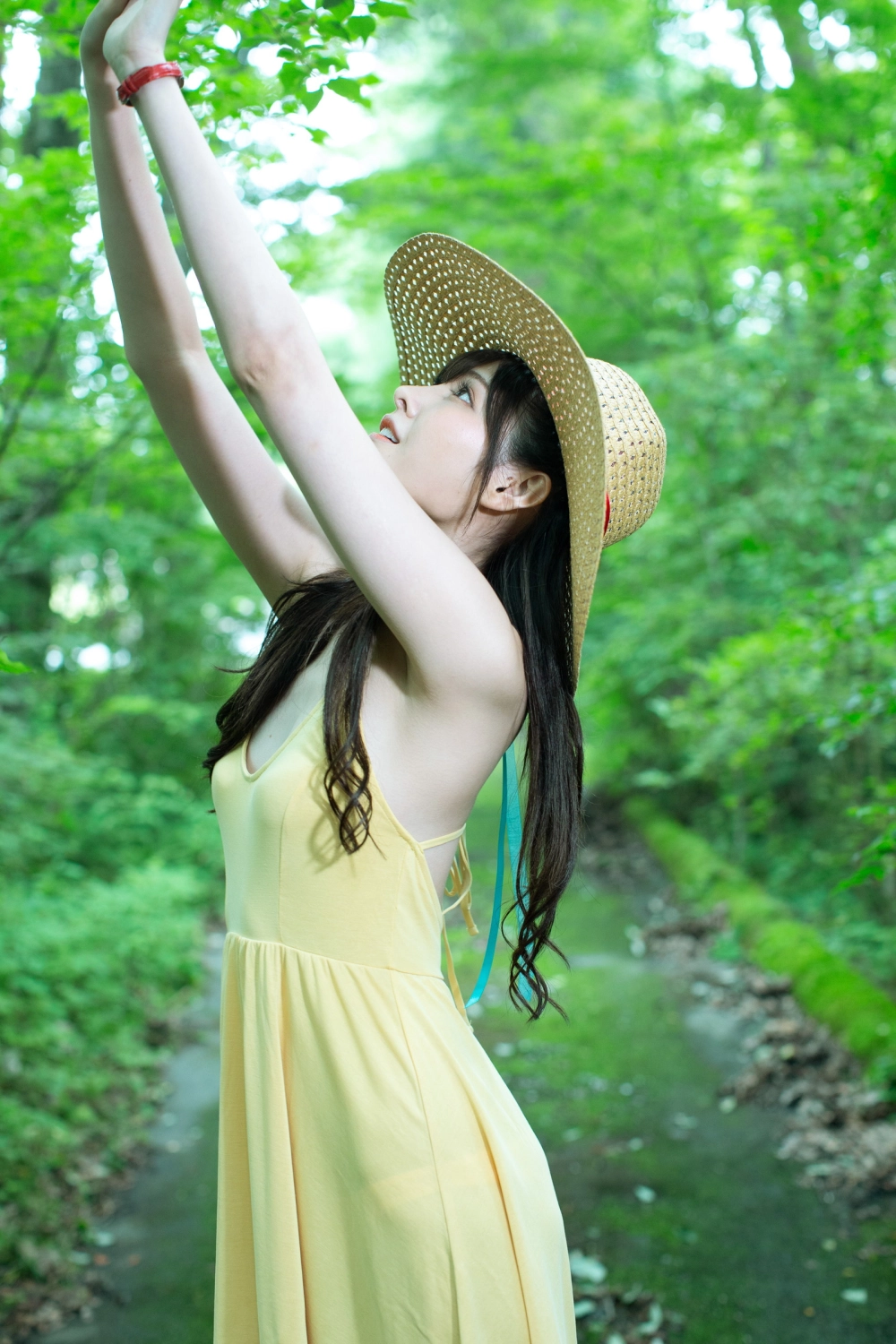 Hashimoto Yuri truly a sight of pure gorgeousness now