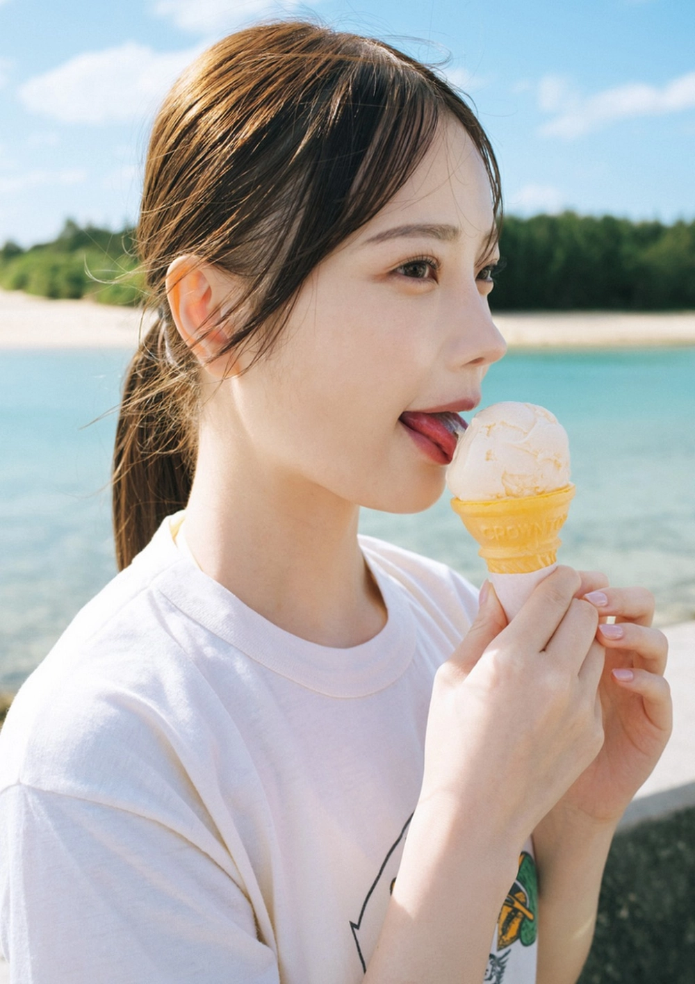 Himeka Araya beauty that glows through silence