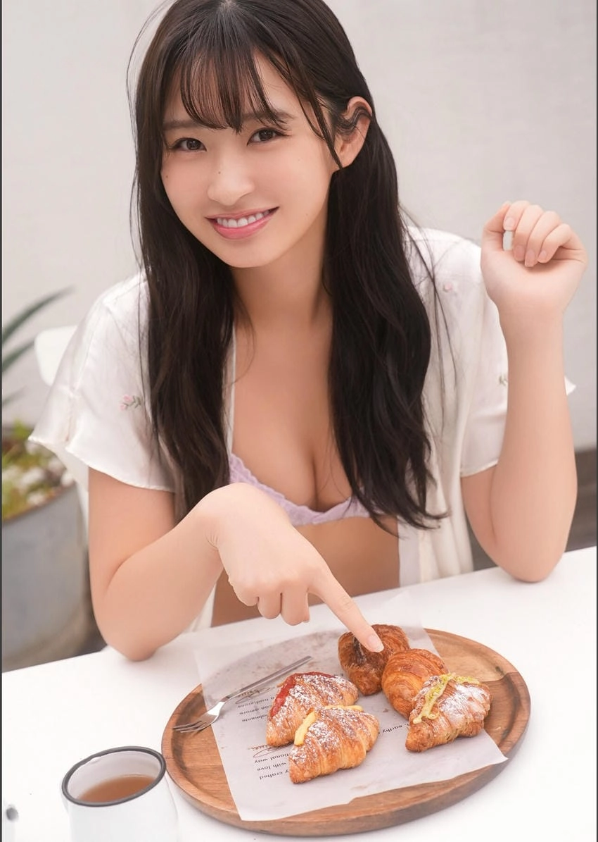 The breathtaking aura that instantly commands the frame Hinata Matsumoto