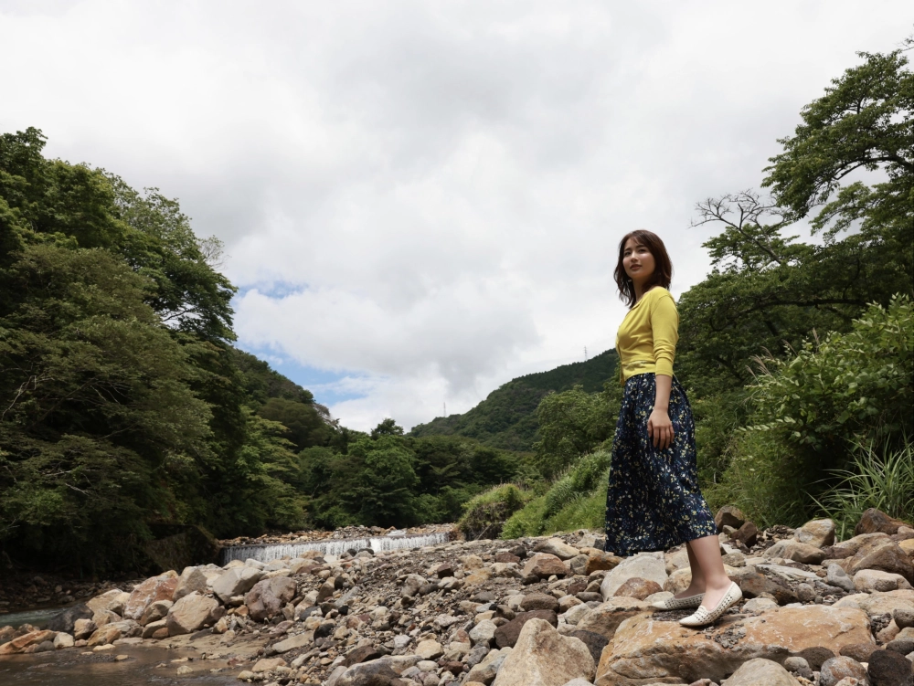 A stunning portrait of the gorgeous idol Hirajima Natsumi