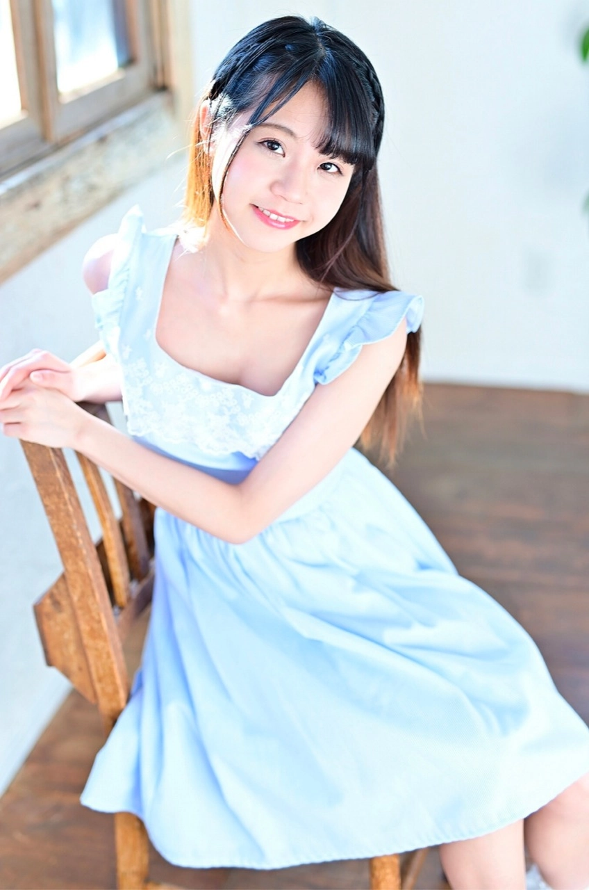 The enchanting style of lovely Ichika Nagano captivates 