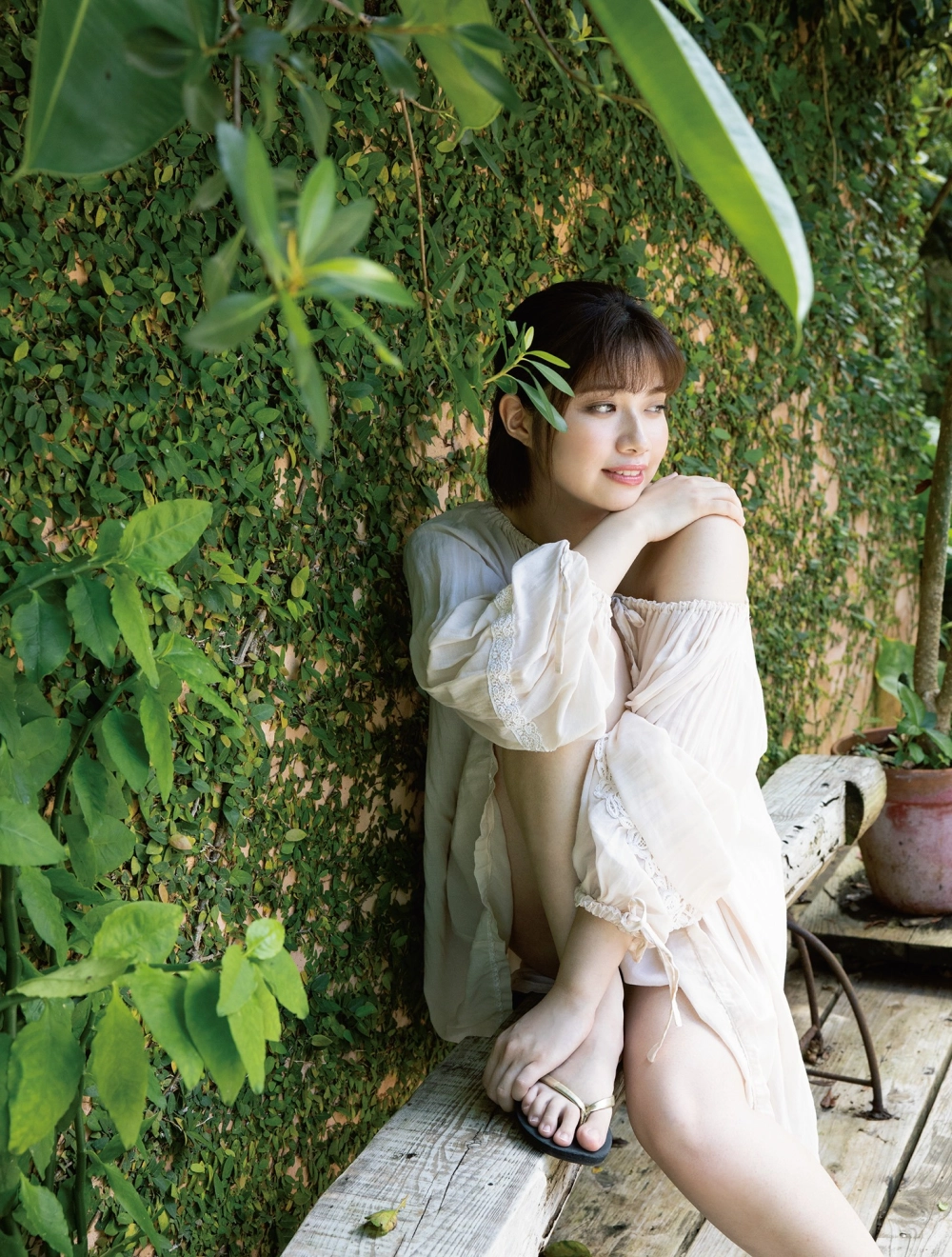 Ishihara Hope a true goddess of charm and elegance