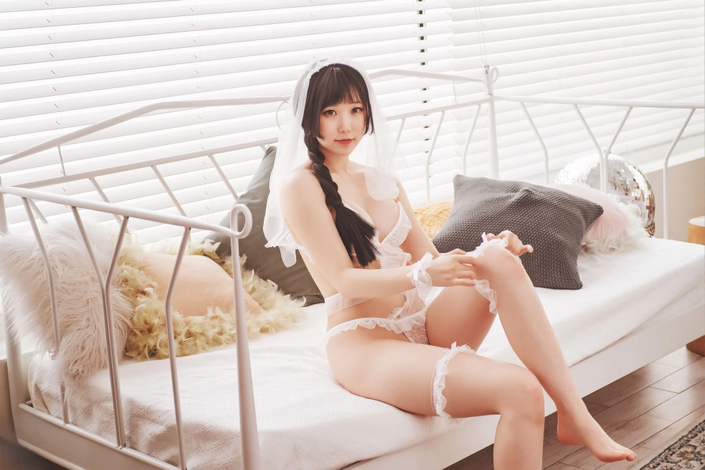 Jamong transforms ideas into vivid images