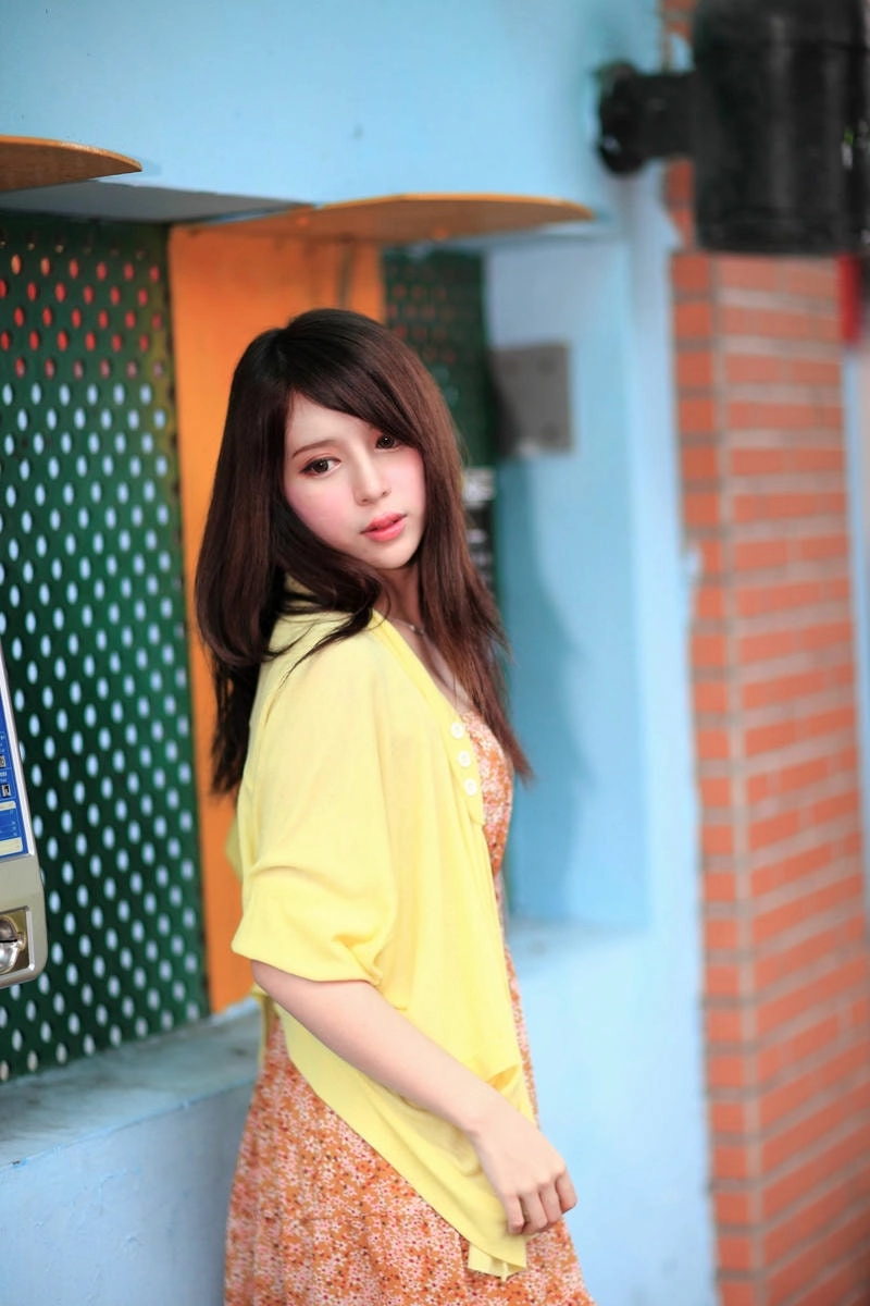 Julie Zhang capturing hearts with every glance