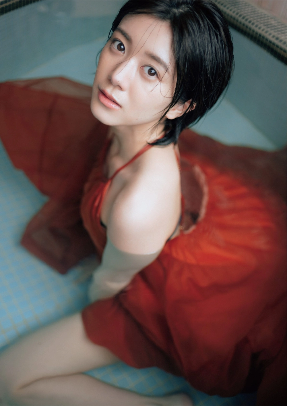 Every glance from the striking Kana Nakada tells a wise story