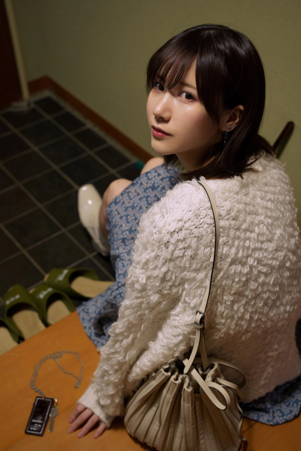 Exuding elegance and sensuality Kenken gorgeous style