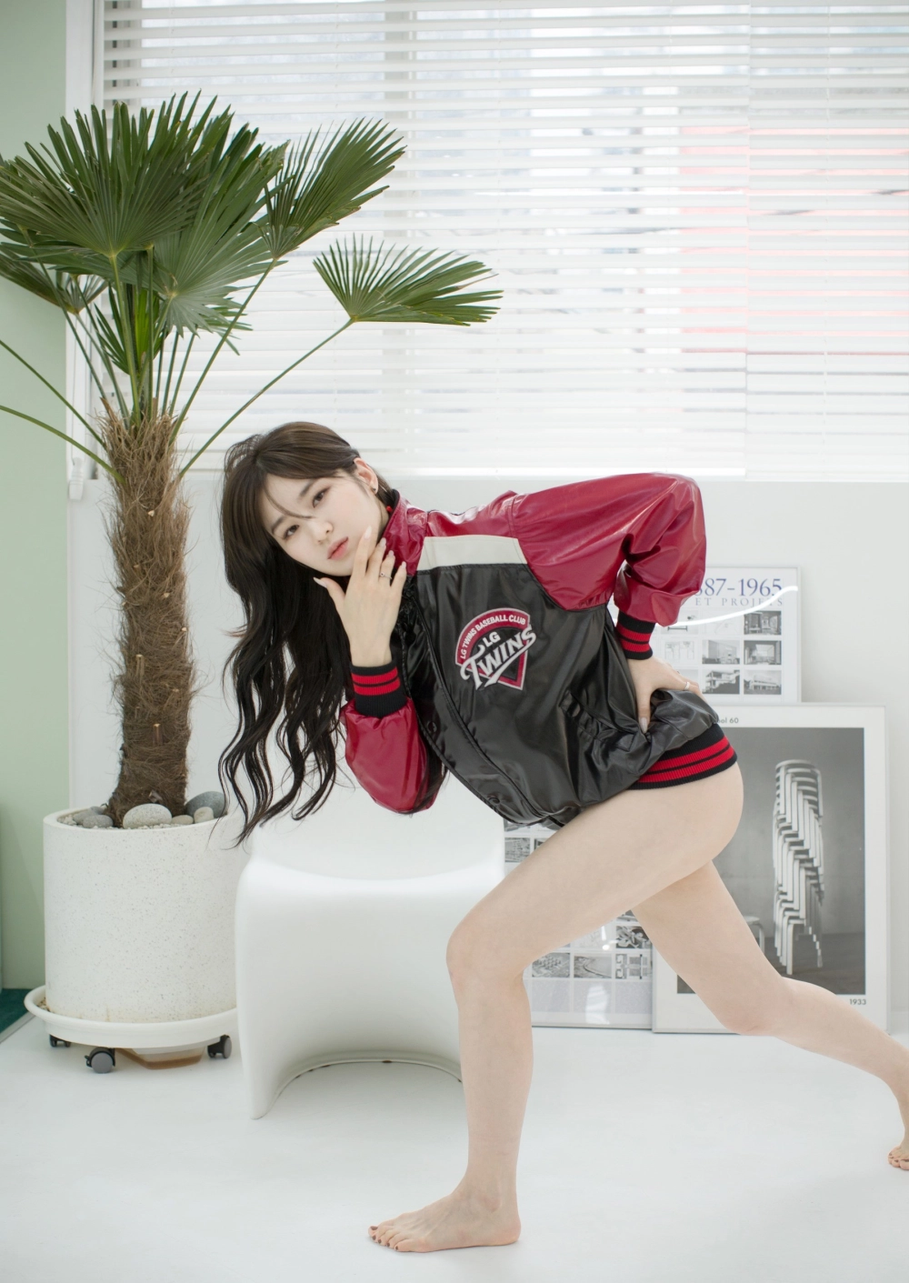 Kim Woo Hyeon poses with flair