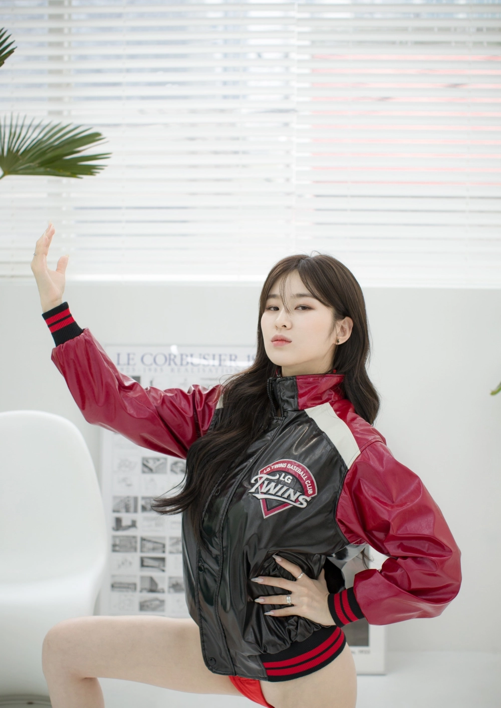 Capture elegance of Kim Woo Hyeon