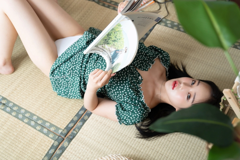 Leeae 이아이 fashion that defines soft luxury