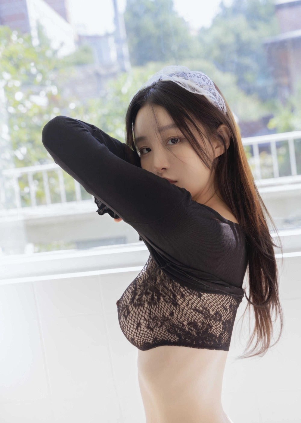 Leeseol beauty glowing without effort