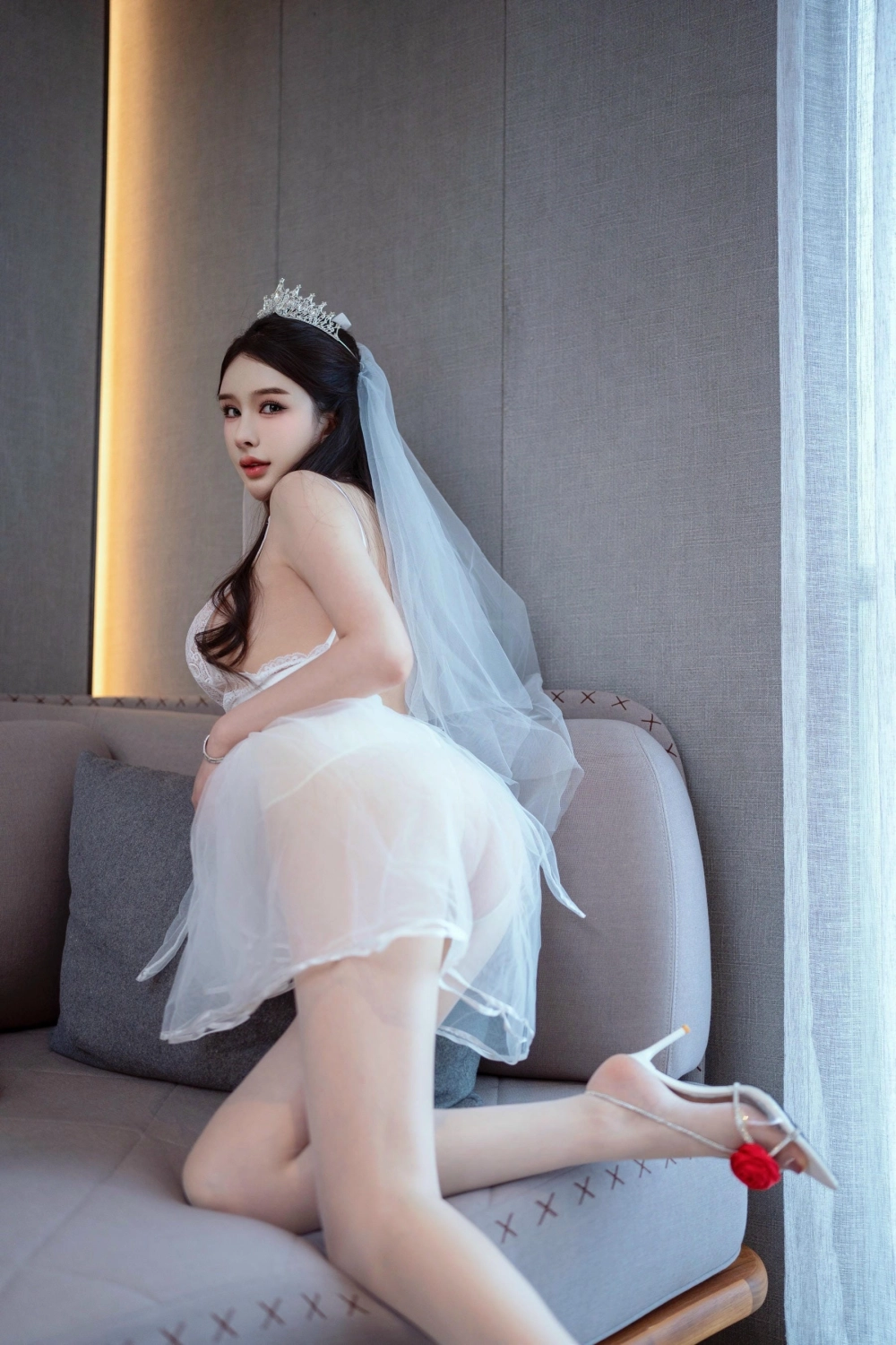 The serene and lovely Li Lisha