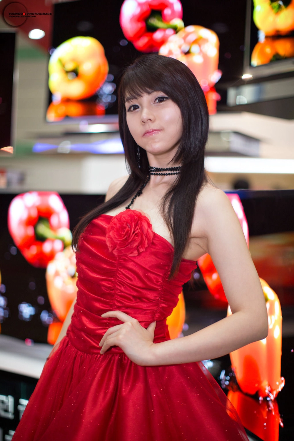 Elegant Lin Zhihui moment framed in pure beauty