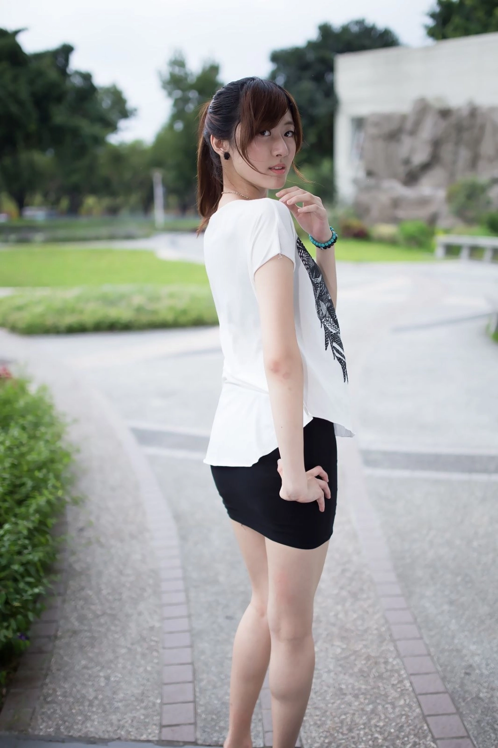 Her charm defines the unforgettable Lin Mojing style