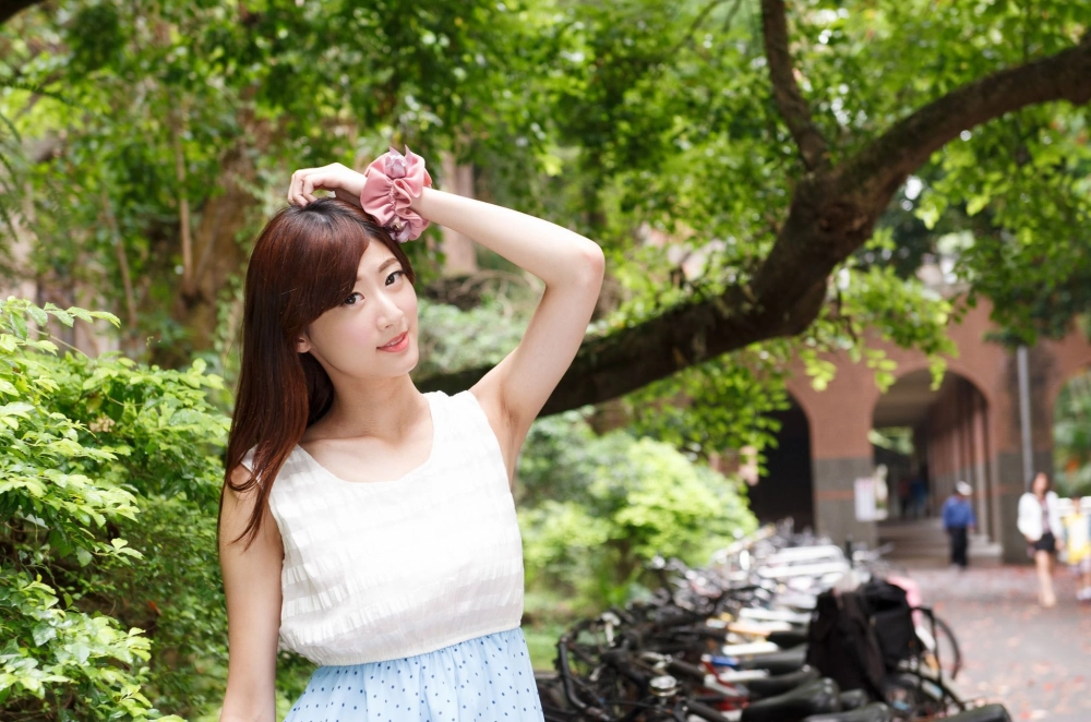 Irresistible icon meet the stunning Lin Mojing