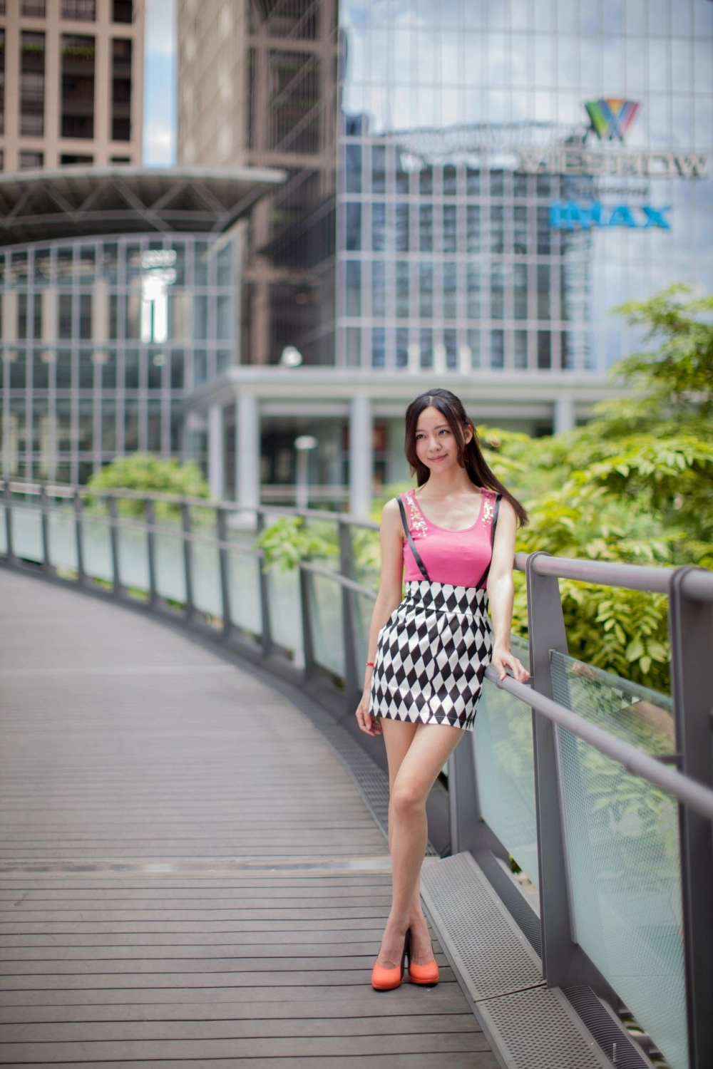 Sizzling hot looks from the charming Lin Qianru