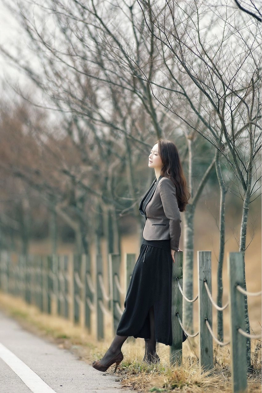 Explore Lin Zhihui charm in this breathtaking shot